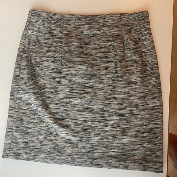 Dynamite Grey / Black White Mini Skirt - Picture 2 of 4